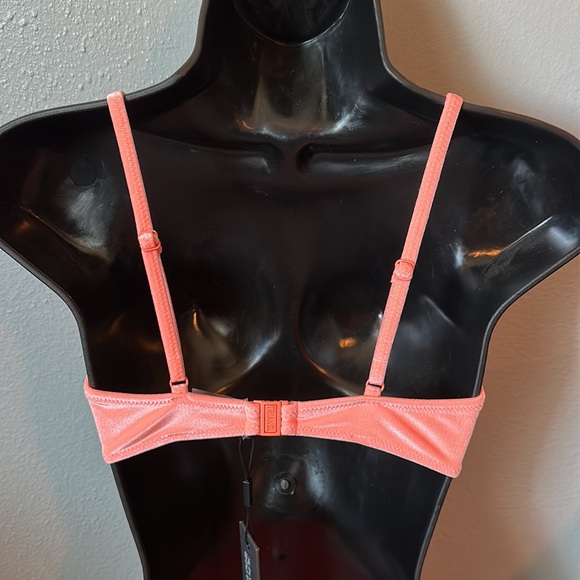 Coral orange velvet slight dip neck line swimsuit set. - Picture 6 of 16
